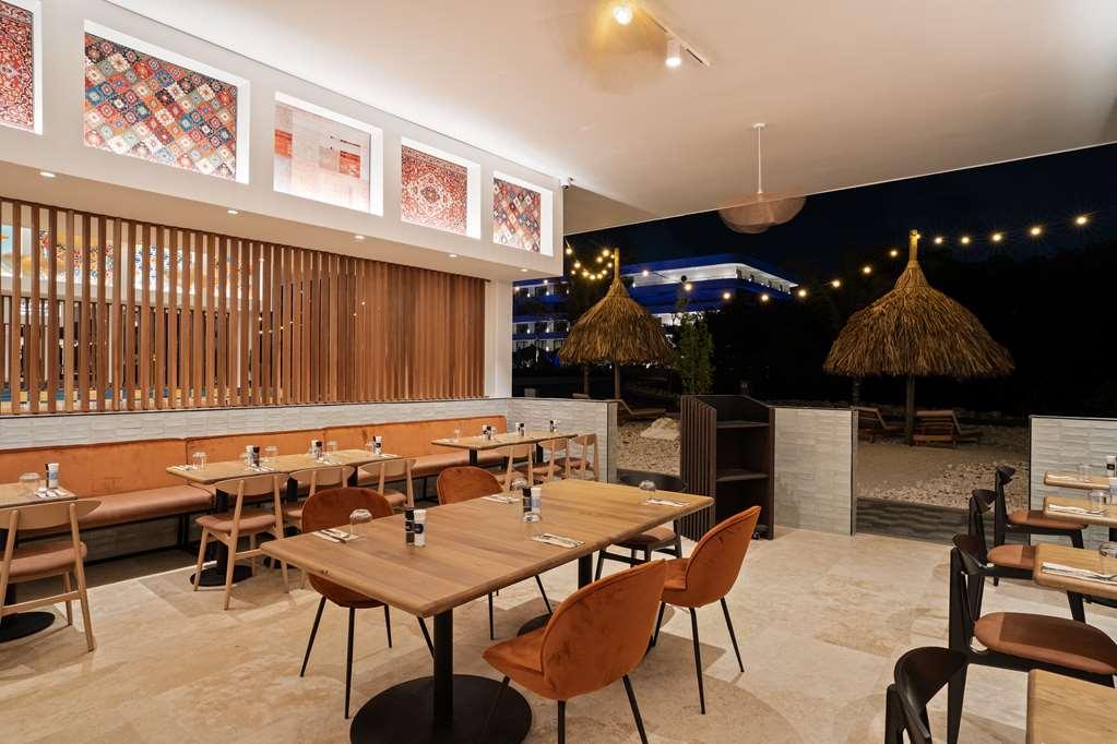 The Rif At Mangrove Beach Corendon All-Inclusive Curio Віллемстад Ресторан фото